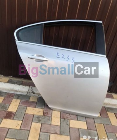 Задняя правая дверь Opel Insignia